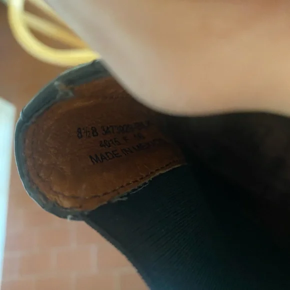 Frye Veronica Harness Short Boot Size 8.5 Womens - Picture 8 of 9